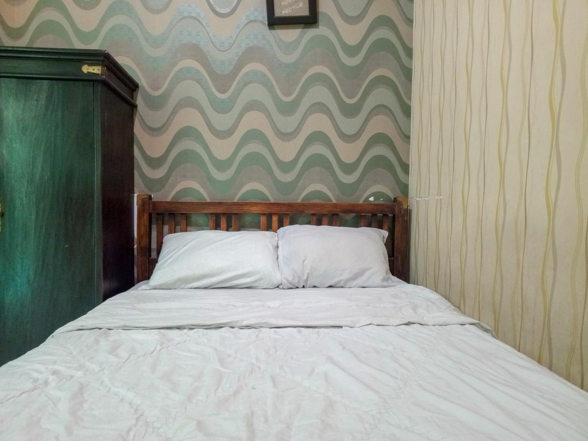 Trihakso Guest House Near Kaliurang Redpartner 斯勒曼 外观 照片